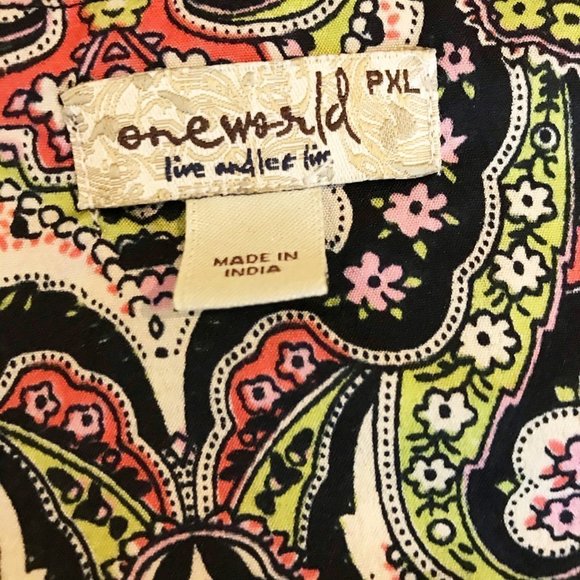 Boho Blouse With studs and Smocking 🌻 - Picture 8 of 9